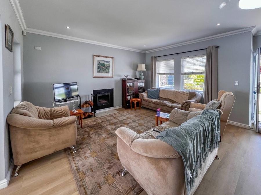 3 Bedroom Property for Sale in Hemel en Aarde Estate Western Cape